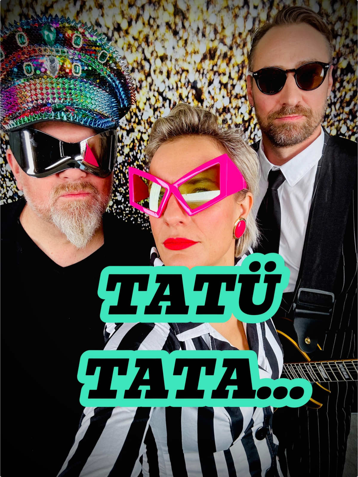 TATÜTATATUTUTATTOO Seraphina pres.@⭐️TRIO DURSTIG⭐️  #seraphinakalze #triodurstig #comedypop #punchlinemusic #flachwitz #humor #gutelaune #lachen #spaß #lol #witzig