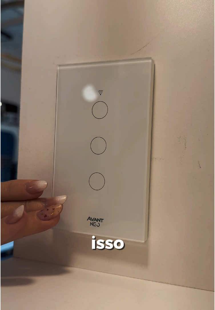 Sabe aquele toque de sofisticação que transforma qualquer ambiente? O Interruptor Neo vai além de ligar e desligar a luz – ele cria experiências! ✅ Painel de vidro touch: sem botões aparentes, só um design moderno e intuitivo. ✅ Até três teclas independentes: controle diferentes pontos de luz no mesmo espaço. ✅ Bivolt e instalação simples: conecte à rede elétrica e pronto, sua casa mais inteligente em minutos! 🛒 Disponível na Alux Iluminação! Se você busca praticidade, tecnologia e elegância, o linha Neo é para você. ✨ 🔌 Garanta o seu agora! #AluxIluminação #IluminaçãoInteligente #DesignModerno #CasaConectada #Tecnologia #Decoração #Inovação #SmartHome #AutomaçãoResidencial