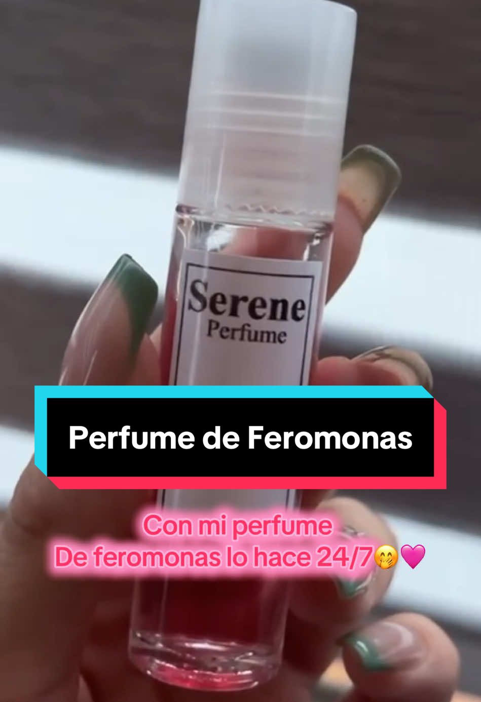 Conquista a quien quieras con el Perfume de Feromonas Serene! Encuéntralo en www.serenechl.com 🩷🙂‍↔️ #f #fyp #feromonas #perfume #seduccion #truco #relacion #chile 
