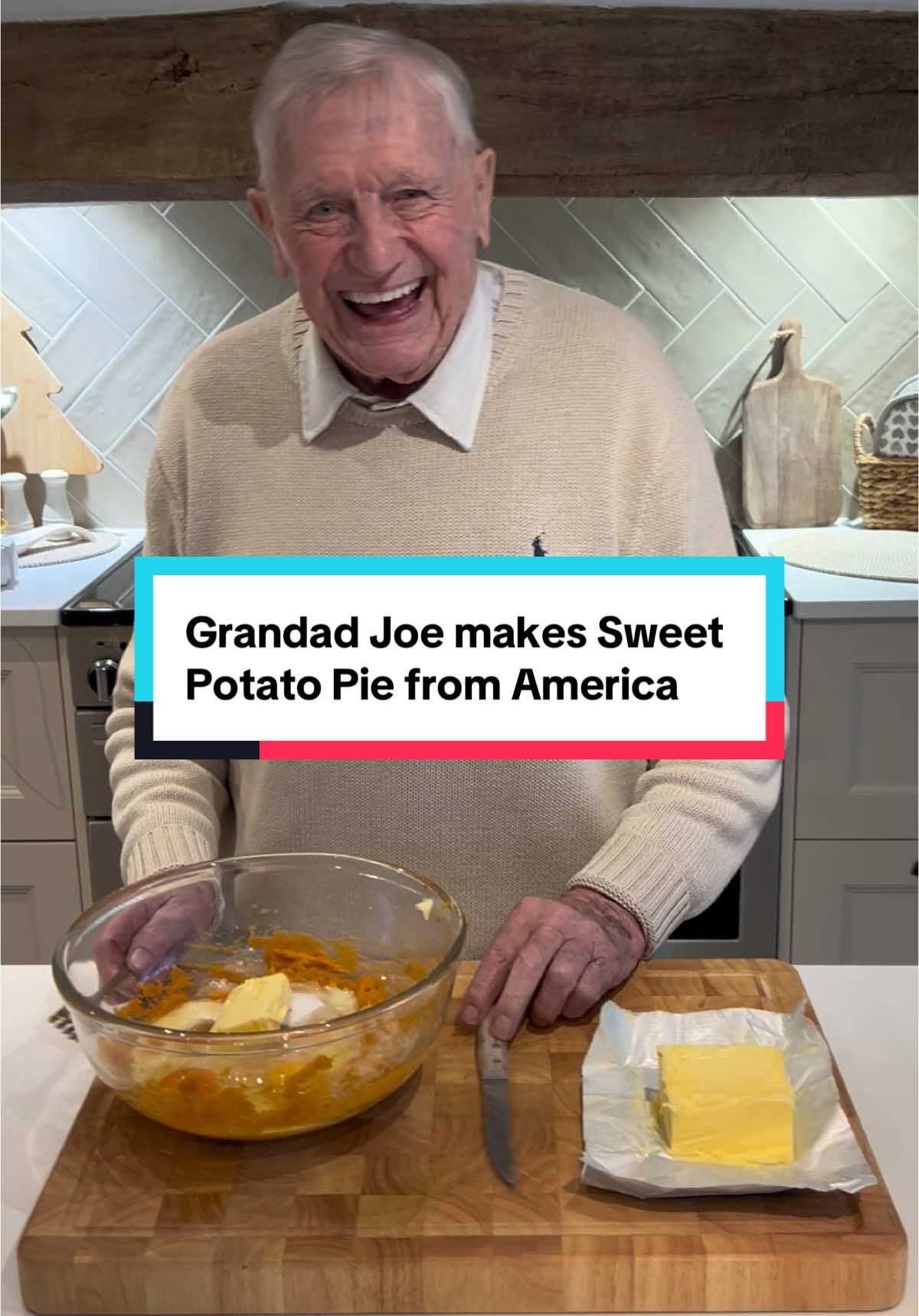 So many of my American friends said I should try Sweet Potato Pie but we can’t get it here in the UK so I thought I’d make some and I wasn’t disappointed, they were absolutely bostin 🙌. Let me know what else I should make 🙏!  Recipe quantities I used are  2 large sweet potatoes, boiled and peeled.  Half a tin of condensed milk. Half cup of sugar. 2 eggs. Teaspoon of vanilla essence. Teaspoon of cinnamon. Quarter stick of butter. Cook in oven for 35 minutes at 180. Please save my recipe ❤️ #sweetpotatopie #americanfood #deepsouth #cookwithme 