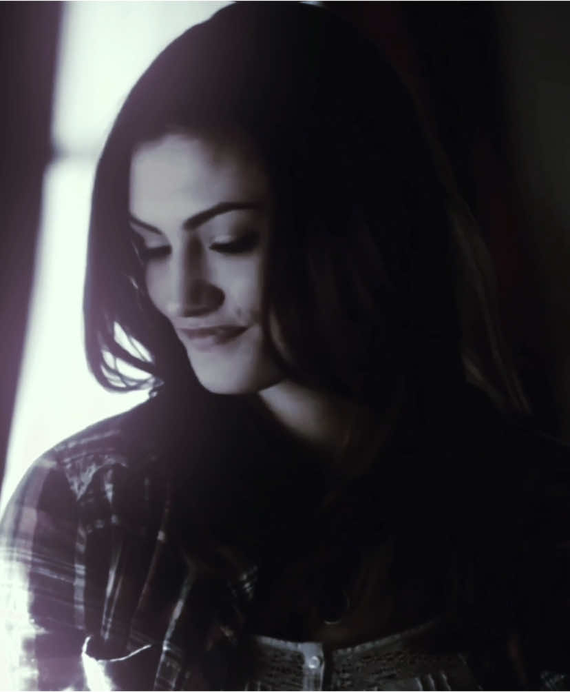 she was so cvnt in tvd #fyp #hayleymarshall #salvatoreszbae 