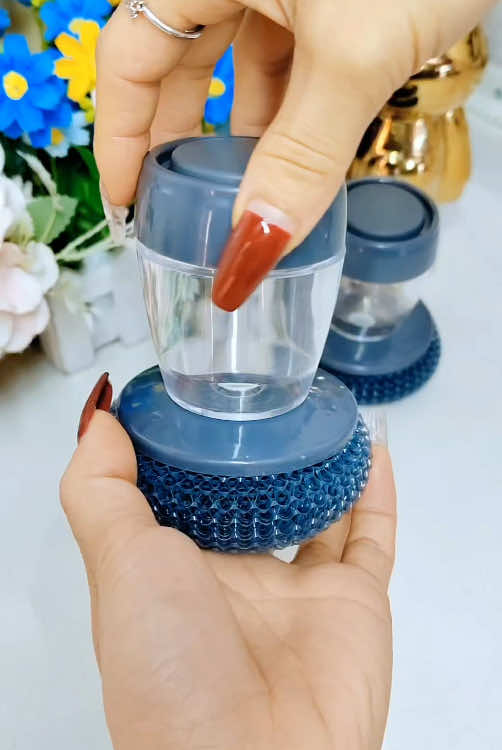 A pot scrubbing brush that can be filled with liquid, which won’t hurt the pot or your hands #potbrush #kitchen#TikTokShopJumpstartSale #shopvideocarnival 