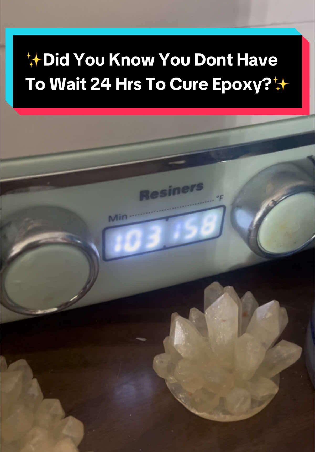 @Resiners_official ✨ Say goodbye to 24-hour wait times! ✨ If you’re a resin artist, you need to check out the WinArtTon Curing Machine—this powerhouse cures your resin pieces in just TWO hours! ⚡ No more dust, no more waiting, just fast and flawless results every time. I’ve been using mine, and it’s been a total game changer for my workflow. Whether you’re making jewelry, trays, or keychains, this machine speeds up the process without sacrificing quality. Who else is tired of waiting and ready to create more in less time? 👀💖 #WinArtTon #ResinArtist #FastCureResin #ResinLife #epoxyresin #epoxyart #resin #resinmachine #curing #fypシ #foryoupage 