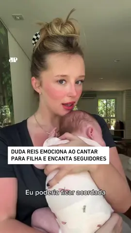 Duda Reis compartilhou um momento emocionante com a filha, Aurora, de apenas 2 meses. A influenciadora cantou a música ‘I Don't Wanna Miss a Thing’, do Aerosmith, enquanto a bebê dormia tranquilamente em seus braços. A cena encantou os seguidores, que não pouparam elogios. 