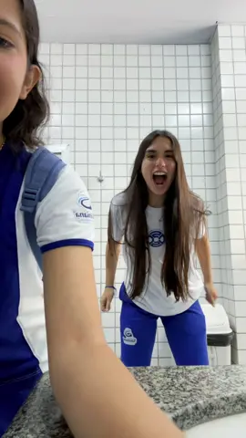 É so um biquíni tiktok