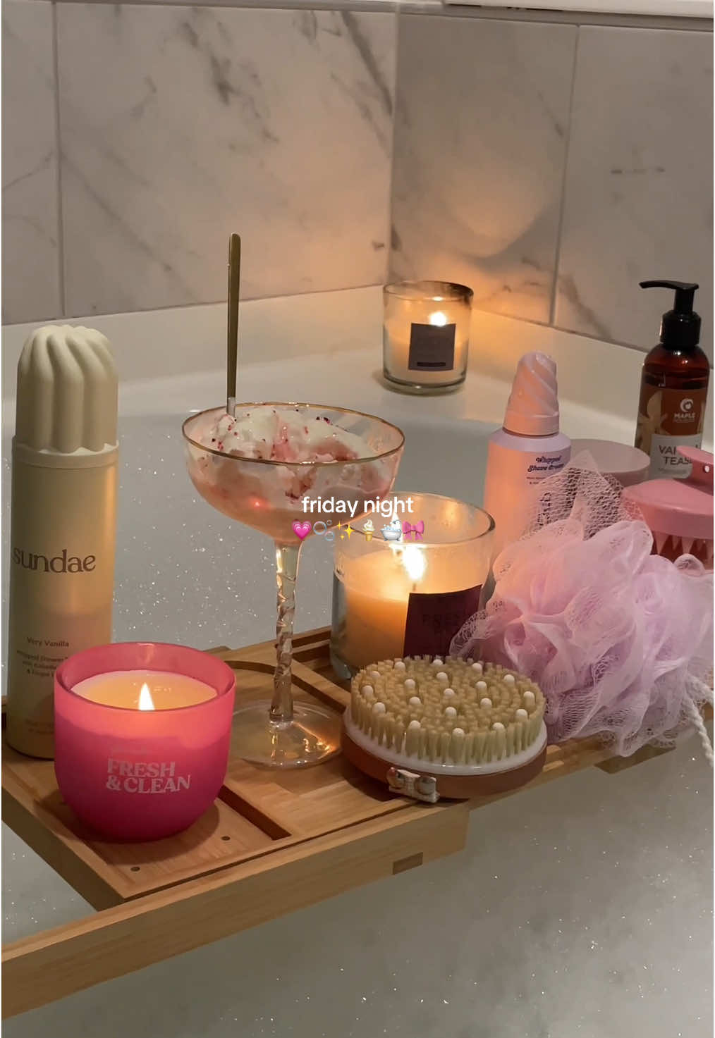 friday night 🤝 bubble bath & a sundae 🍨🫧 #nightroutine #aestheticnightroutine #nightroutineaesthetic #SelfCare #selfcarenight 