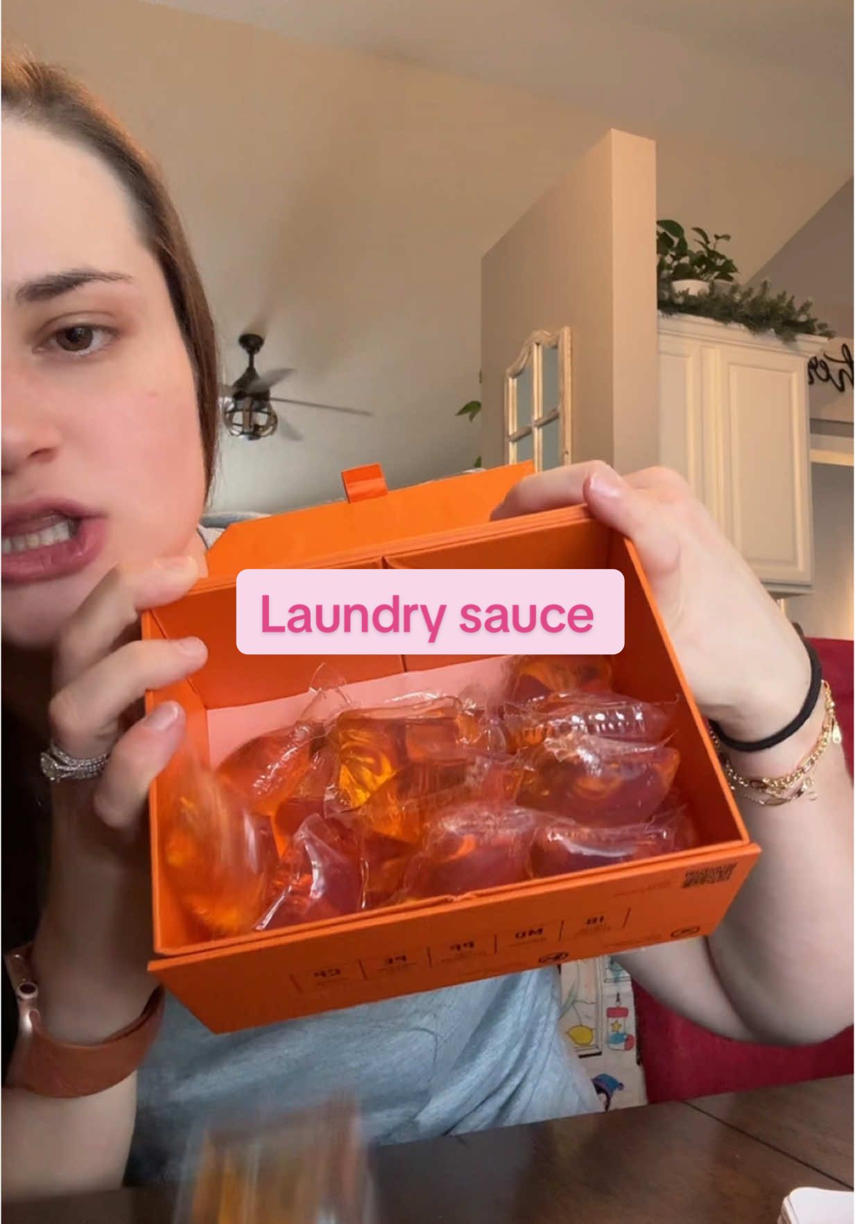 @Laundry Sauce isn’t lying when they say this is the worlds best smelling laundry detergent! These laundry detergent pods smell INCREDIBLE! Grab a box of the Laundry sauce laundry detergent pods with the link! #laundrysauce #detergentpods #laundrysaucedetergent #detergent #luxurydetergent 