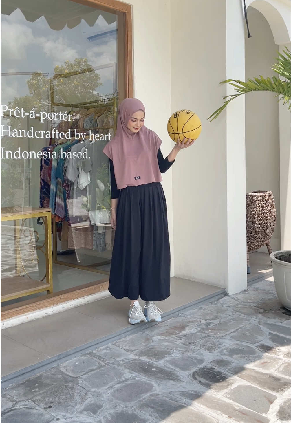 Rating dari 1-10 kira” berapa ?? 🥰 #shaninquail #ootdolahraga #onesetolahraga 