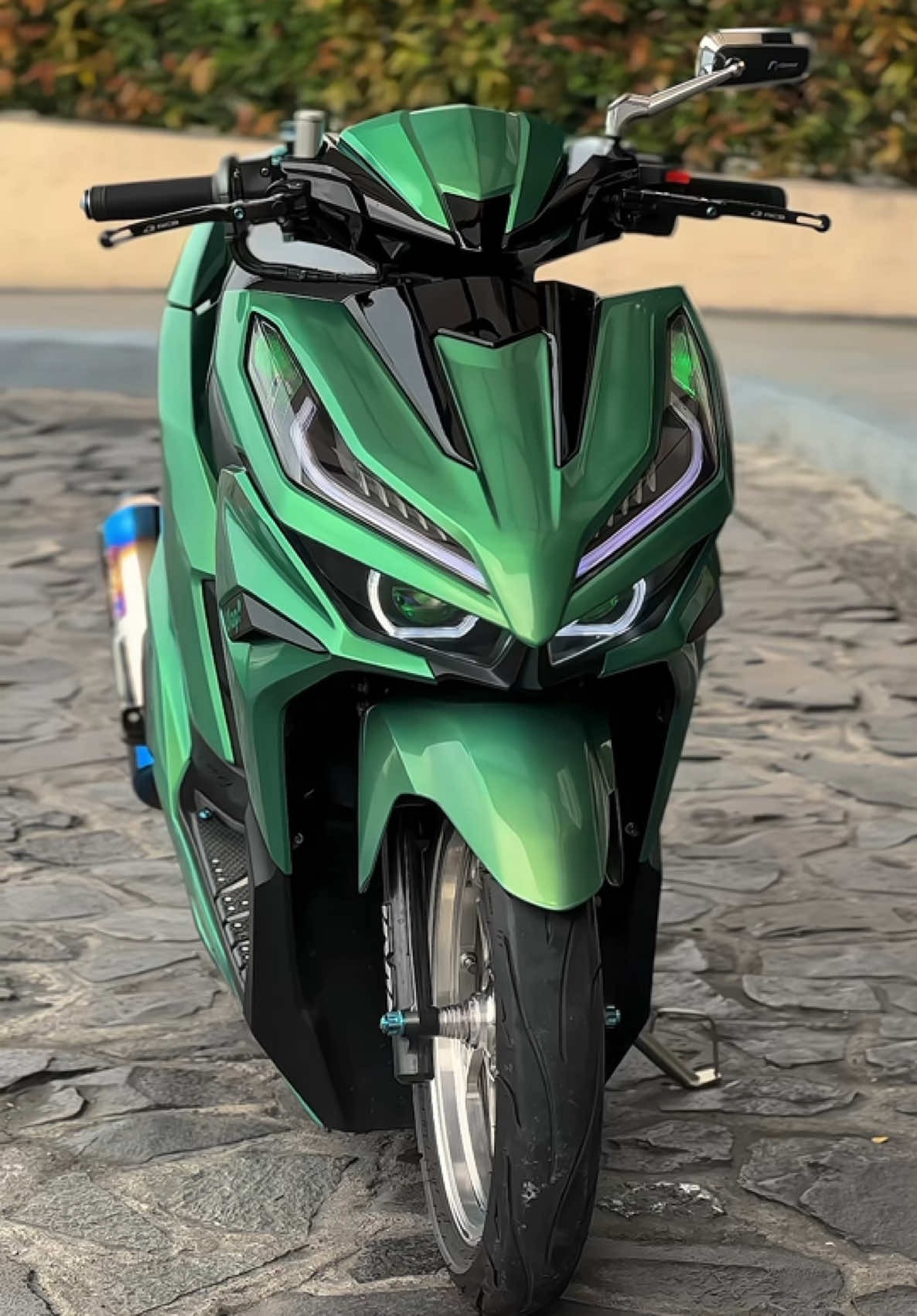 Halo sobat Indonesia, aku cinta kalian semua, aku dari filipina yang menginspirasi vario modifikasi indonesia. terima kasih influencer vario indonesia🇮🇩💚🇵🇭  #vario #donnext #variomodifikasi #hondaclick #hondaclickv3 #indoconcept🇮🇩 #vario125 #click125v3 #fyp #foryou #varionew #variogen2 #click125i #varioindonesia 