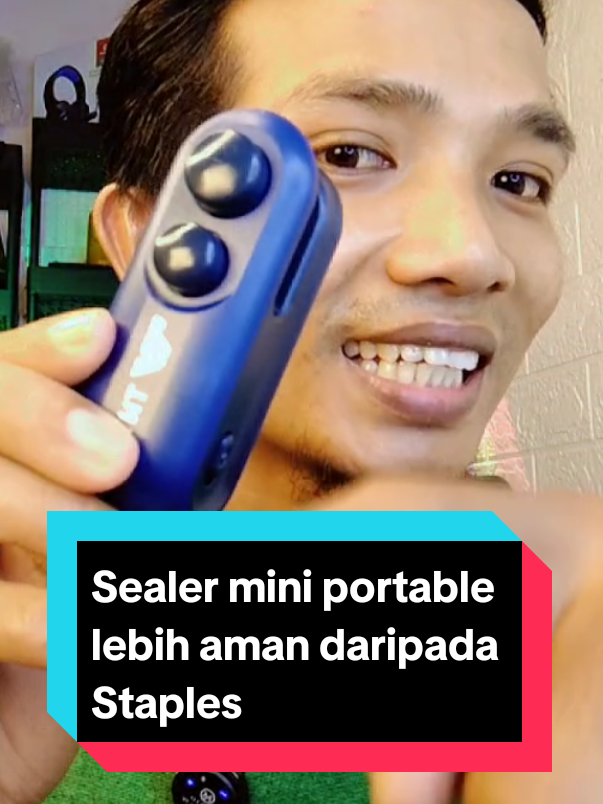 Sealer mini portable lebih aman daripada menggunakan Staples #sealerminiportable #sealerplastik #sealermini #snacksealer #putrausmadianto 