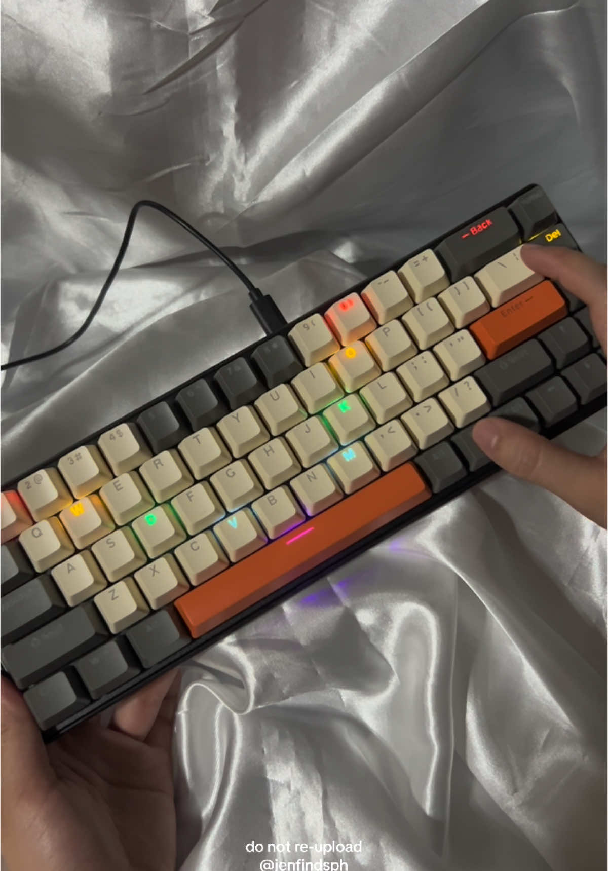 Ganda no? ₱600 only na Mech Keyboard 😮‍💨 #keyboard #keyboardasmr #mechanicalkeyboard #jenfindsph #affordable #amsr #fyp #modded 