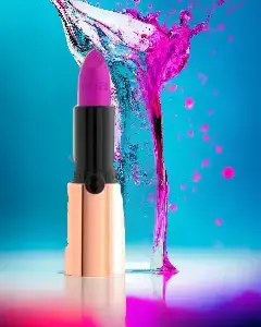 rouge a lèvre glam flow offre un fini mat et velouté, avec une couleur intense et durable. riche en huiles d'olive et de jojoba, il hydrate les lèvres.  Son packaging élégant permet une application précise et rapide disponible maroc italie canada venez vite la bas vous trouverez tous qu'il vous faut  #makeupphotoshoot #conseill #Mia.makeup