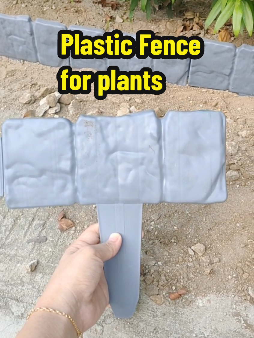 Grey plastic fence safe and environment friendly, flexible and convinient to install Easy to clean, easy to maintainance and durable. #plasticfence #fence #plantito #plantita  #forplants  #gardendecoration  #forgardenlovers  #gardenersoftiktok 