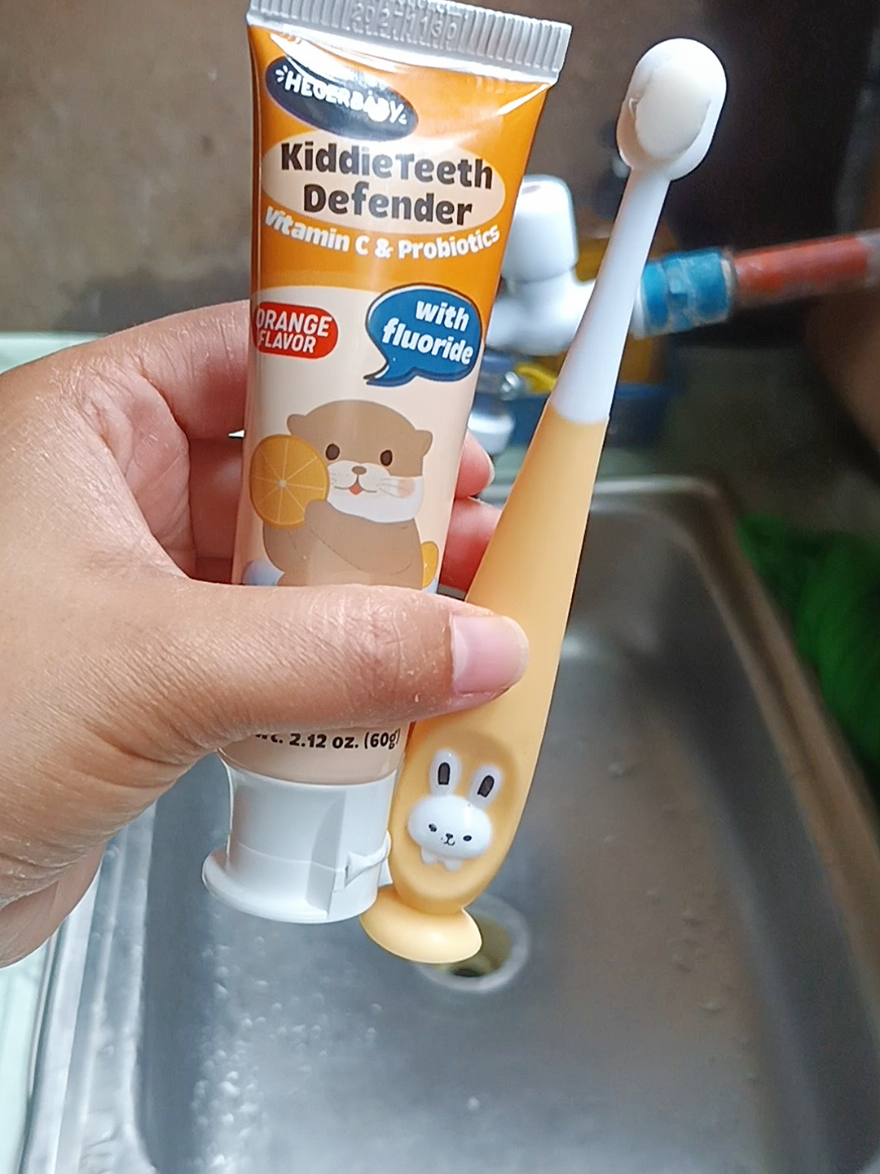 𝐇𝐞𝐠𝐞𝐫𝐛𝐚𝐛𝐲 𝐊𝐢𝐝𝐝𝐢𝐞 𝐓𝐞𝐞𝐭𝐡 𝐃𝐞𝐟𝐞𝐧𝐝𝐞𝐫 𝐓𝐨𝐨𝐭𝐡𝐩𝐚𝐬𝐭𝐞  favorite na din to ni baby dahil ansarap daw gamitin😁 #hegerbabytoothpaste #toothpasteforkids #toothpaste #hegerbabykiddieteethdefendertoothpaste 