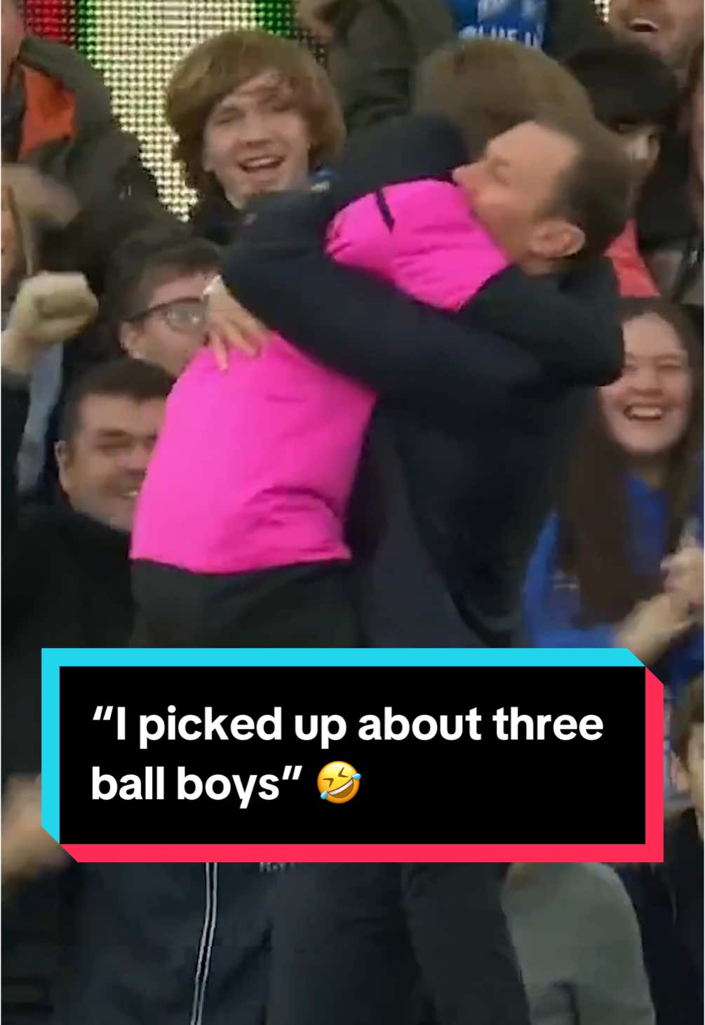 Duncan Ferguson on that iconic celebration during his managerial reign at Everton 😅 #everton #efc #pl #PremierLeague 