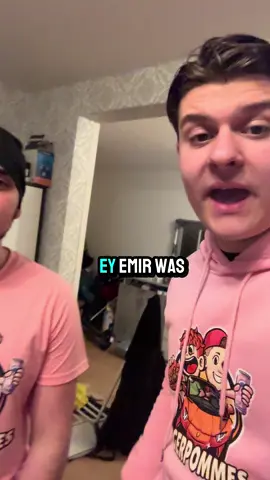 @woistlena Es ist Zeit!😭😭 #nicoduscht #comedy @EmirMono 