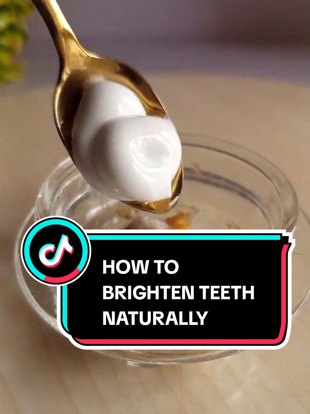 How to whiten teeth naturally with banana peel, salt and toothpaste. Natural teeth whitening. How to whiten teeth at home. #teethwhitening #naturalteethwhitener #naturalremedy #denralcare #teethtartar 