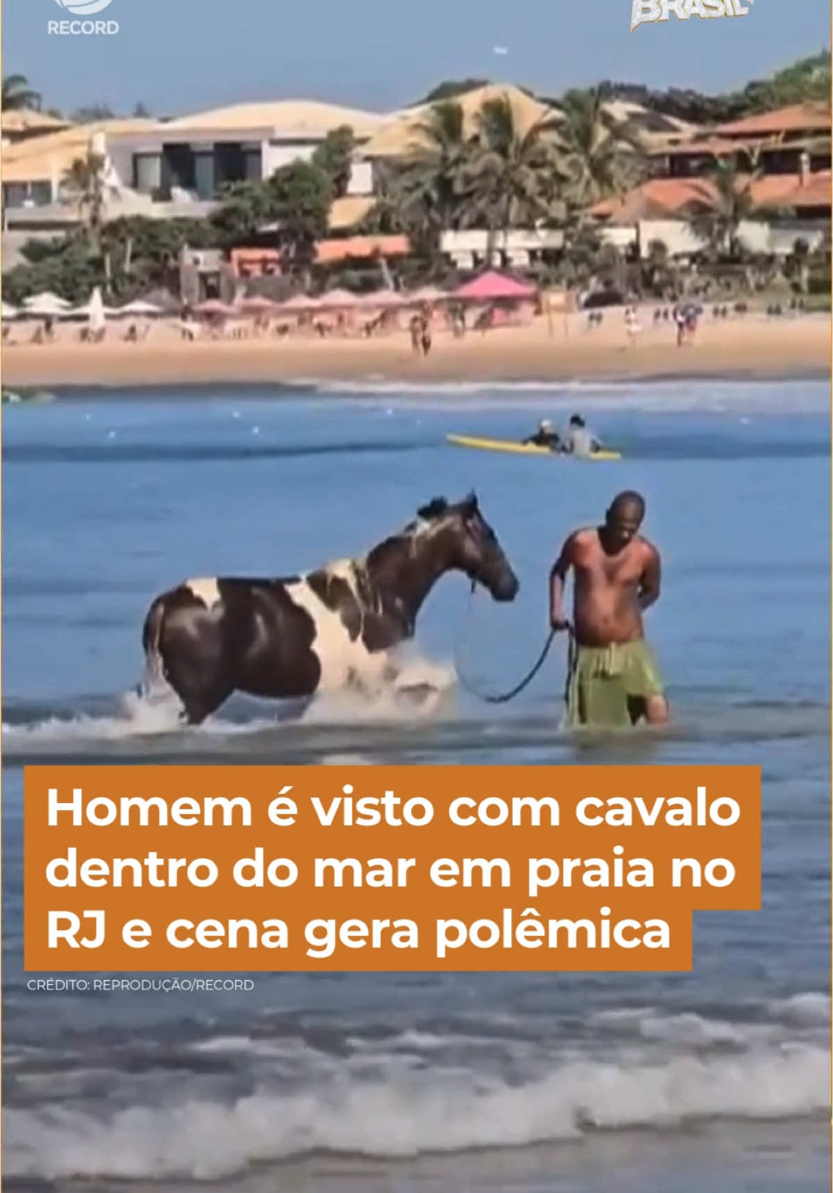 Homem leva cavalo para tomar banho de água do mar em praia no Rio de Janeiro e cena gera polêmica. Alguns turistas que mergulhavam na hora se incomodaram com a presença do animal, mas a Prefeitura de Búzios, onde o caso aconteceu, ainda não se posicionou quanto à regulamentação de animais no local #FalaBrasil  Veja essa e outras notícias em R7.com/falabrasil