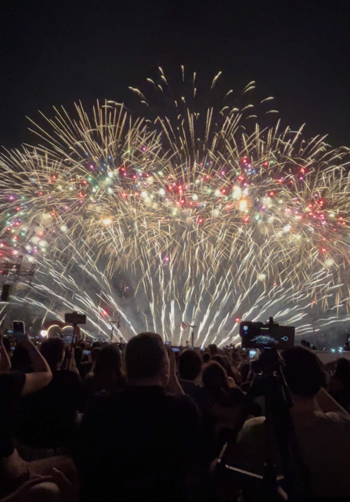 China's Polaris Fireworks Finale at @SM Mall of Asia 12th PIPC #PIPC #12thPIPC #Pyromusical #Pyromusical2025 #12thMOAPIPC #fireworks #fyp #12thMOAPIPCFeb22 #fypage #fypシ゚ #viral 