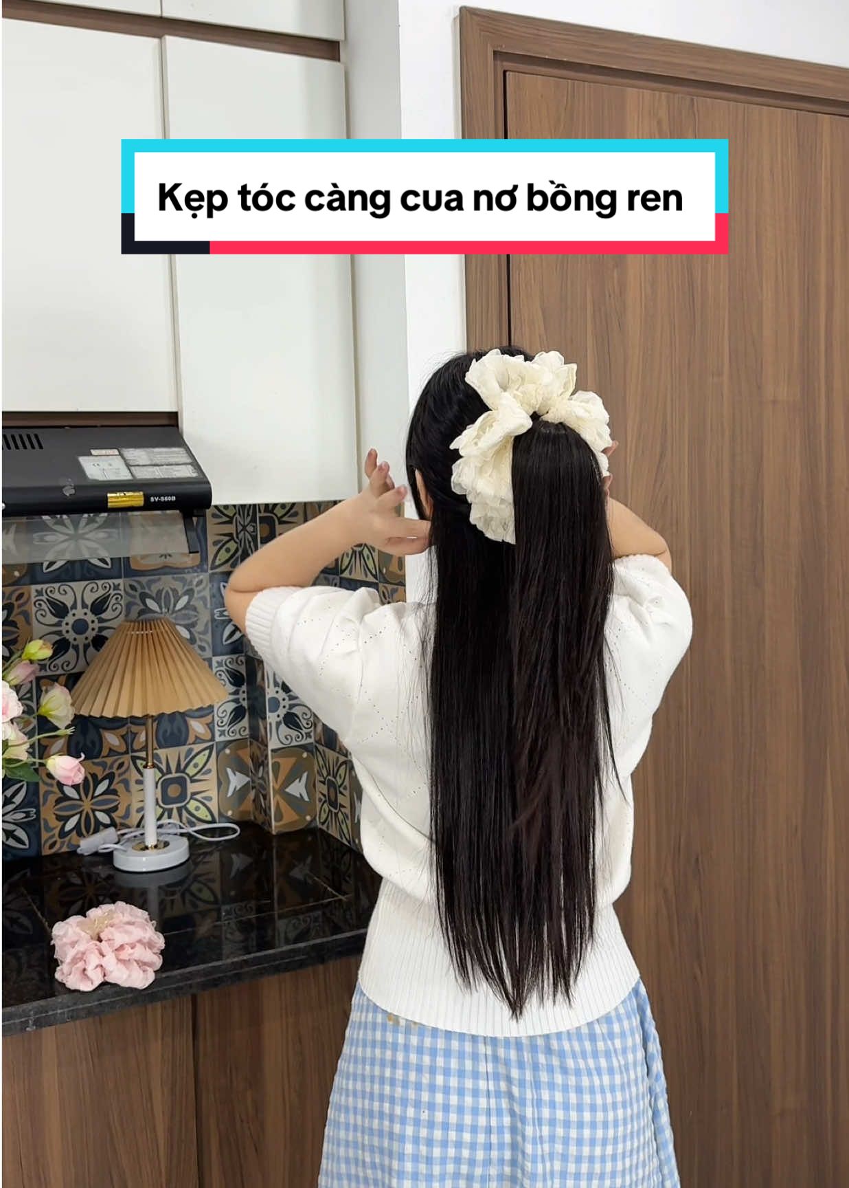 Kẹp tóc càng cua nơ ren bồng bềnh hackkkk tóc xinh xẻo cho các nàng tiểu thư, chân ái của tóc mỏng nha, các bà tóc dày kẹp vô tư luôn #keptoc #kepcangcua #keptocno #keptocbong #kepcangcuahoa #kẹptoc #hair #phukientoc #xuhuong #cogaimattit 