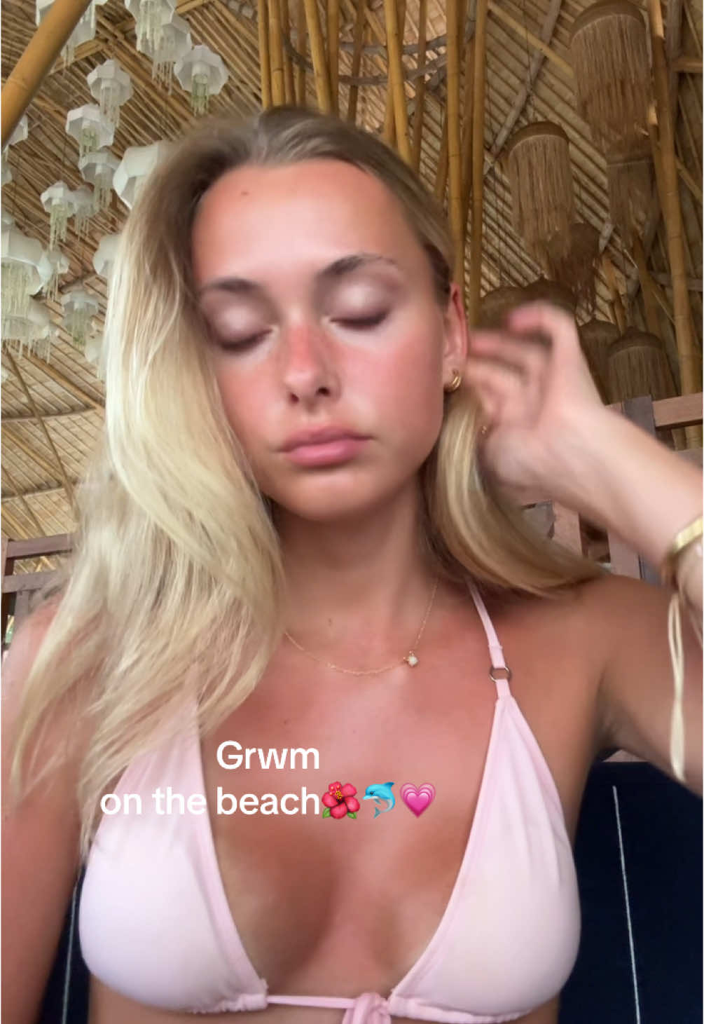 Beach makeup for the sunset🫰🏼💗