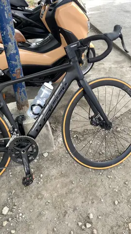 Kung gusto mo ng bike na affordable at quality subok na mag toseek R-type D v2 roadbike ka #rtype #toseek #toseekroadbike #fypage 