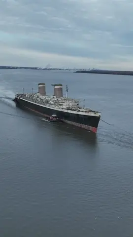 The SS United States as it’s Towed Down the Delaware River #ssunitedstates #drone #dronevideo #ship #delaware #delawareriver #wilmington #philadelphia #fyp https://youtu.be/RKzVeKXtE2g?si=Lq_7u6aT7rX6Ckei