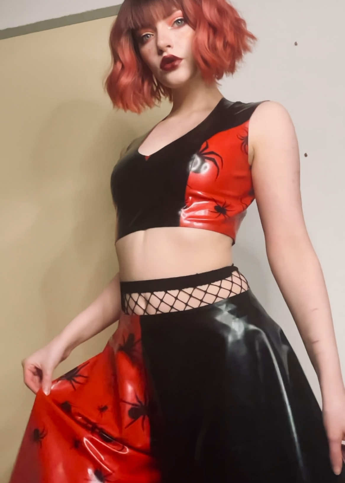 I love the look of fishnets under latex 🖤 this outfit will be great for Halloween, my set is from @ToveRainClothing  #latex #spiders #spider #gothgirl #gothicgirl #latexmodel #latexasmr #latexclothing #fishnets 