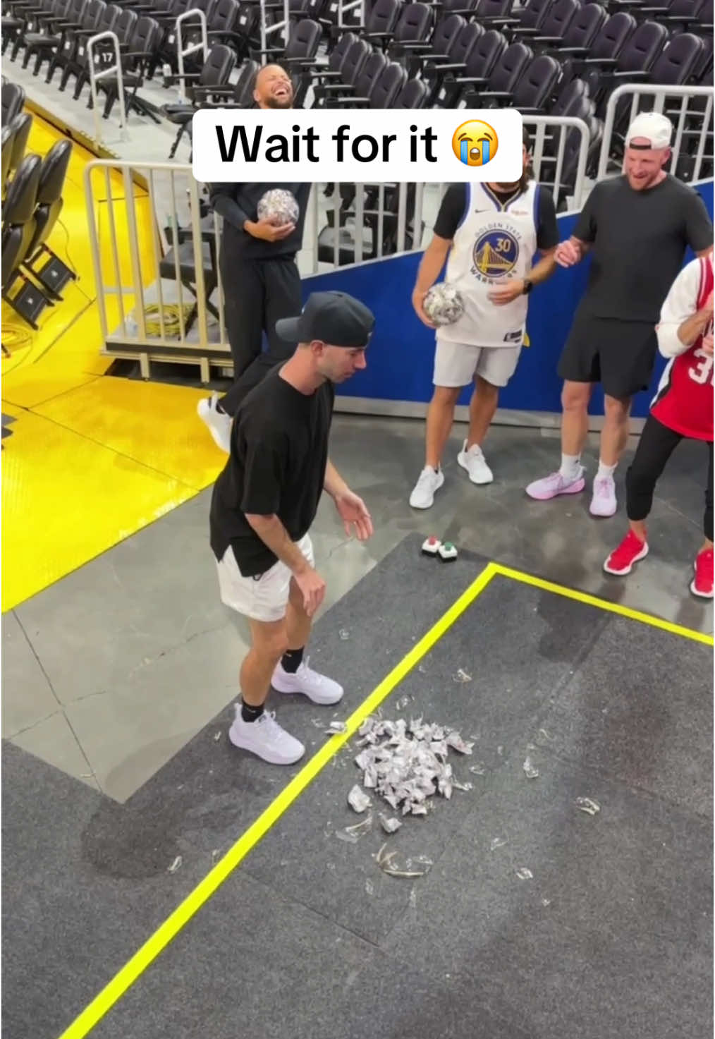 It happens to the best of us 😂 (via @Dude Perfect) #basketball #challenge #fail 