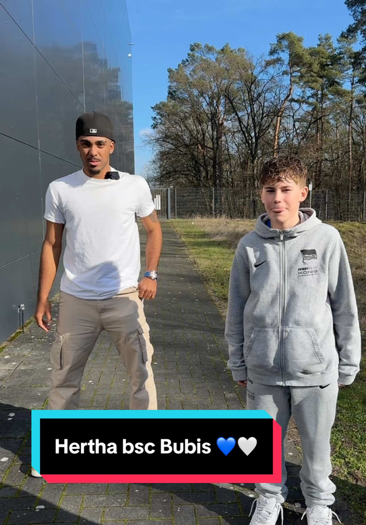 #herthabsc #julivanrodriguez #quepasalocos  #theynotlikeus💪🏽❤️💯  #herthabubis #hallenturnier #nachwuchsleistungszentrum #hallenmasters #u12 #nlzspieler #hallenfussball #qpl #fussball #fußballvideos #hallenfussballturnier 