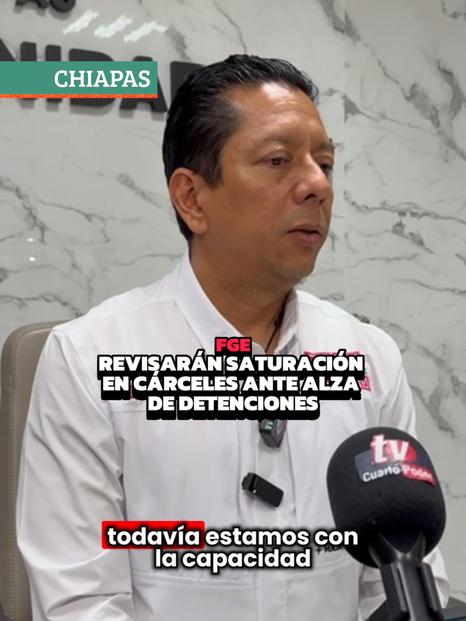 Ante las más de mil personas que se han detenido en #Chiapas en la actual administración, se espera que pronto se haga una revisión de la situación que enfrentan las cárceles de #Chiapas en relación a la población que hay al interior para evitar hacinamiento, dijo el fiscal general Jorge Llaven Abarca #CuartoPoderMX