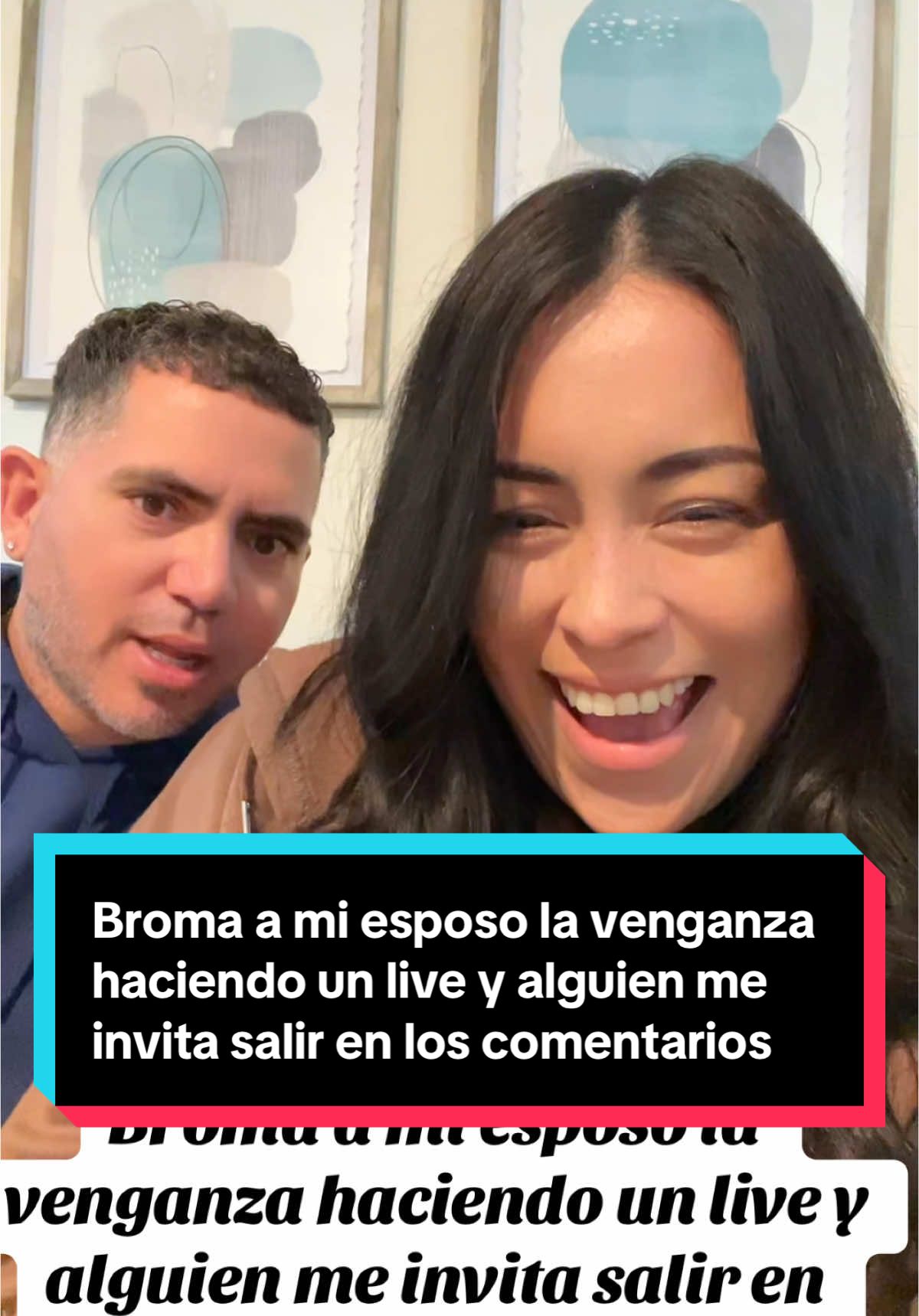 Broma a mi esposo la venganza haciendo un live y alguien me invita salir en los comentarios #prank #prankhusband #bromaspesadas @Salviricanvlogslive @BeatrizSvofficial 