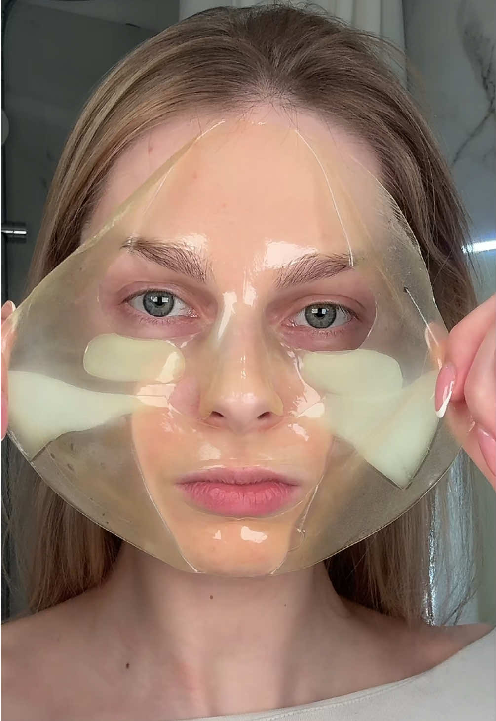 This kojic acid face mask from @Medicube Global @medicube is amazing for brightening 😍 #medicube #medicubeambassador #kojicacid #postacnemarks #acnescars #tiktokshopnewarrivals #koreanskincare #kbeauty #tiktokshop #tiktokshopfinds #tiktokshopviral #glasskin 