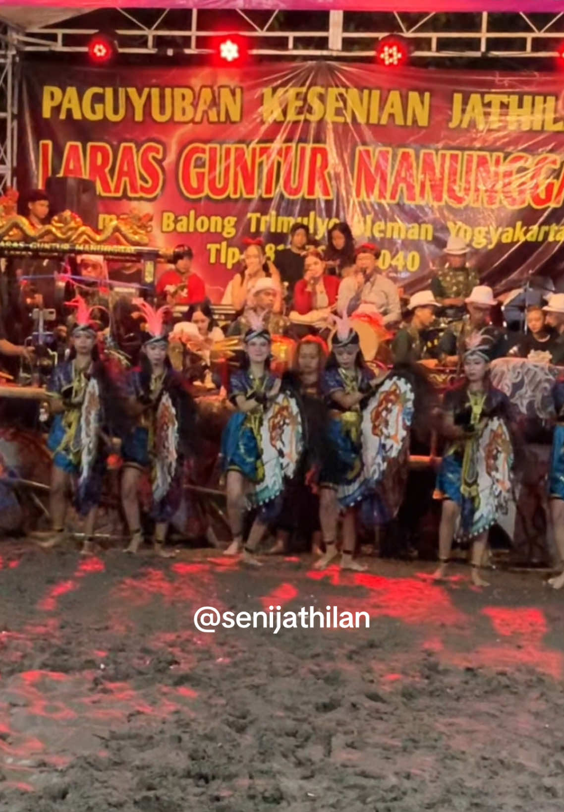 Perfome jathilan @LARAS GUNTUR MANUNGGAL babak putri #jathilanjogja #jathilankreasi #jathilanputri #jathilandangdut #jathilanindonesia #jathilancantik #jaranan #senijathilan #budayajawa #larasgunturmanunggal #jogjaistimewa #pesonajaranan #for #fypシ゚ #fouryoupage #seni 