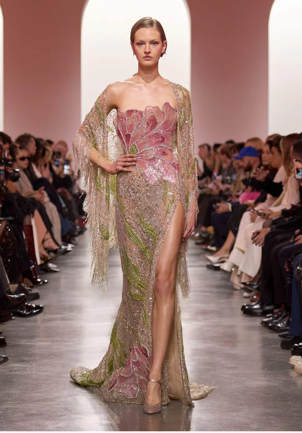 ELIE SAAB SS 25 #hautecouture #couturedress #fashion #altacostura #couture #Runway #eliesaab 