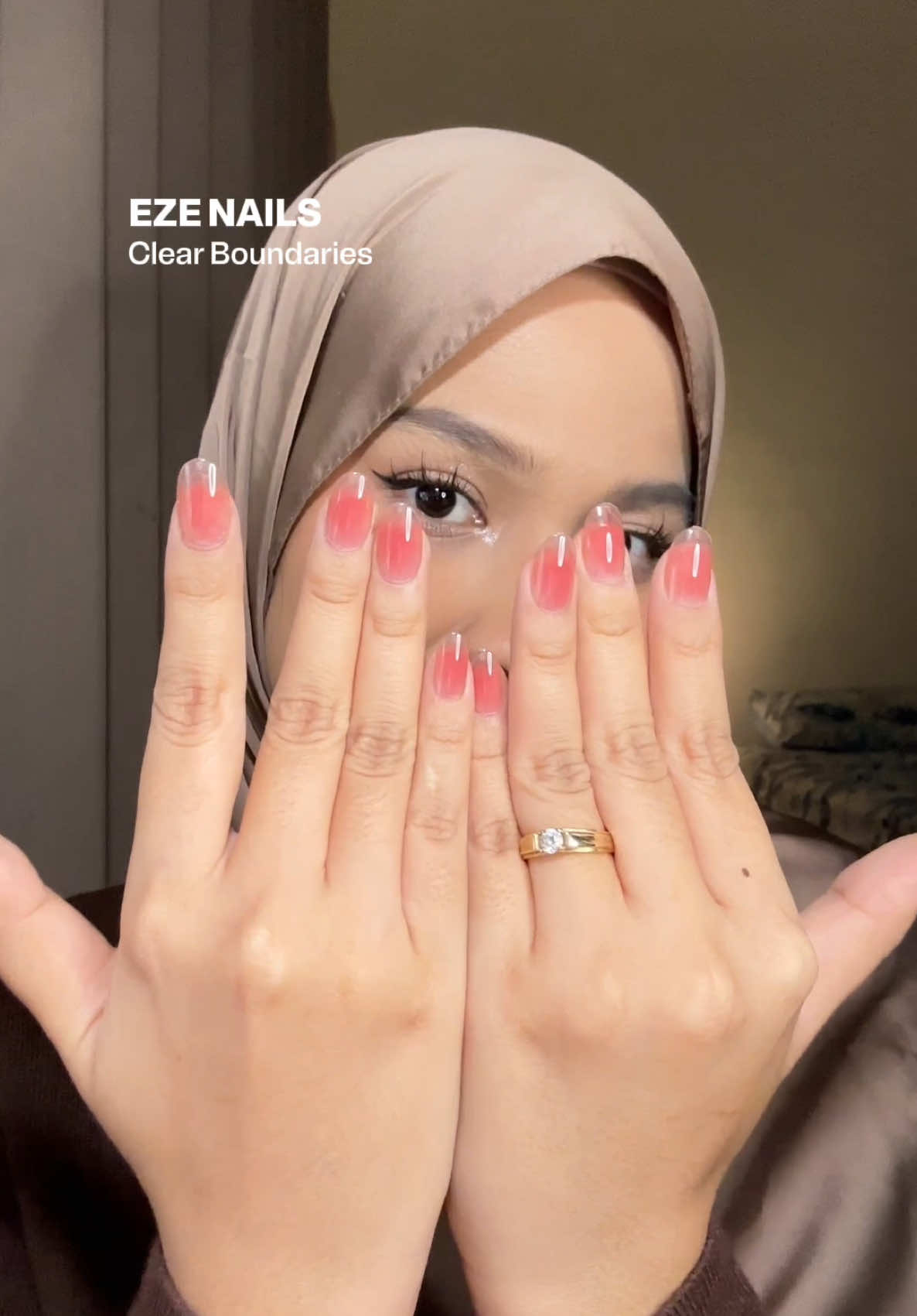 Apalagi kalo kalian yg ga halangan, jgn nail art yaa.. nnt solatnya ga diterima🥺 sayang bgt setahun sekali soalnya #lebaran #pov 