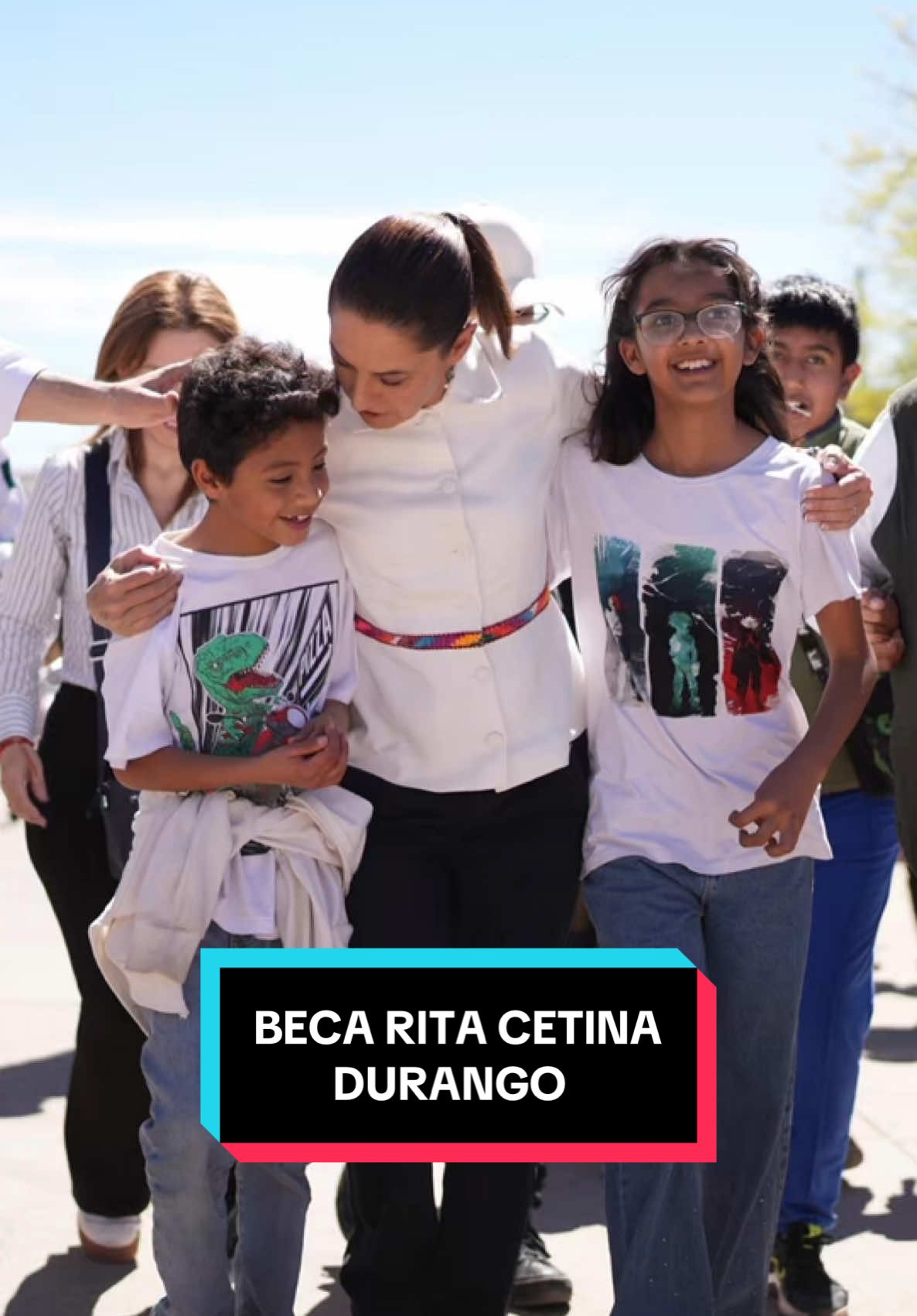 Todas y todos los adolescentes de secundarias públicas tendrán la beca Rita Cetina. Queremos que lleguen en igualdad de circunstancias a la escuela y que puedan cumplir sus sueños. #fyp #Durango #claudiasheinbaum 