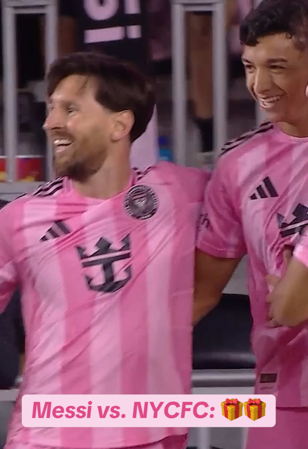 Leo Messi assisted both goals in Inter Miami’s 2-2 opener vs. NYCFC 🌟 That Segovia chip though… 😮‍💨 #leomessi #messi #intermiami #MLS #footballtiktok 