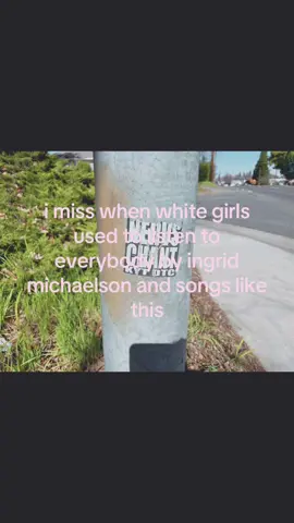 #acacia #nothankyouacaciaihopeilookjustlikeyou #ingridmichaelson #indie #folk #ukelele #soft #anthropologie 