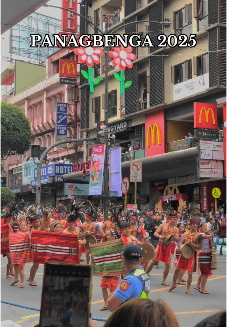 40 seconds highlight of the Panagbenga Grand Float Parade (eto lang naabutan ko hahahaha) ✅Magspot ng artista ❌Manood ng floats #panagbenga2025  #grandfloatparade2025 