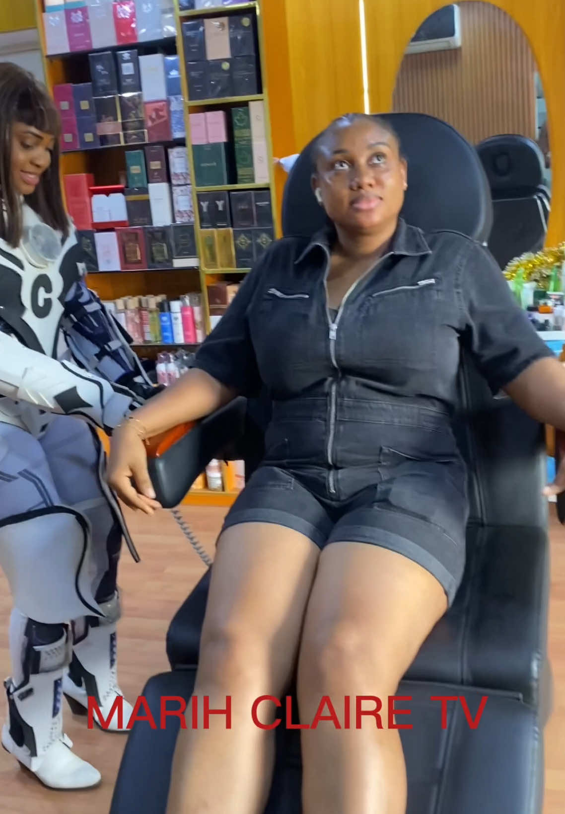 Lady gets fixed by a robot for Sunday service  #sunday #ai #robot #artificialintelligence #claireai #fyp #fypppppppppppppp #fypシ #fypシ゚ #church  #spa  #spaday #facialspa #facialrejuvenation @aestheticsbymerxy