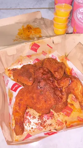 Kapan lagi makan richeese 1 ekor udah dapat 4 nasi + 4 minum cuman 120ribuan aja🤩 buruan guys serbu mumpung masih promo kalian dapet harga berapa nih🔥 #richeseefactory #richeseeflyingchiken #makanmurah #promo #ayamrichesee #xbycza #fypp #richeeseanniversary 
