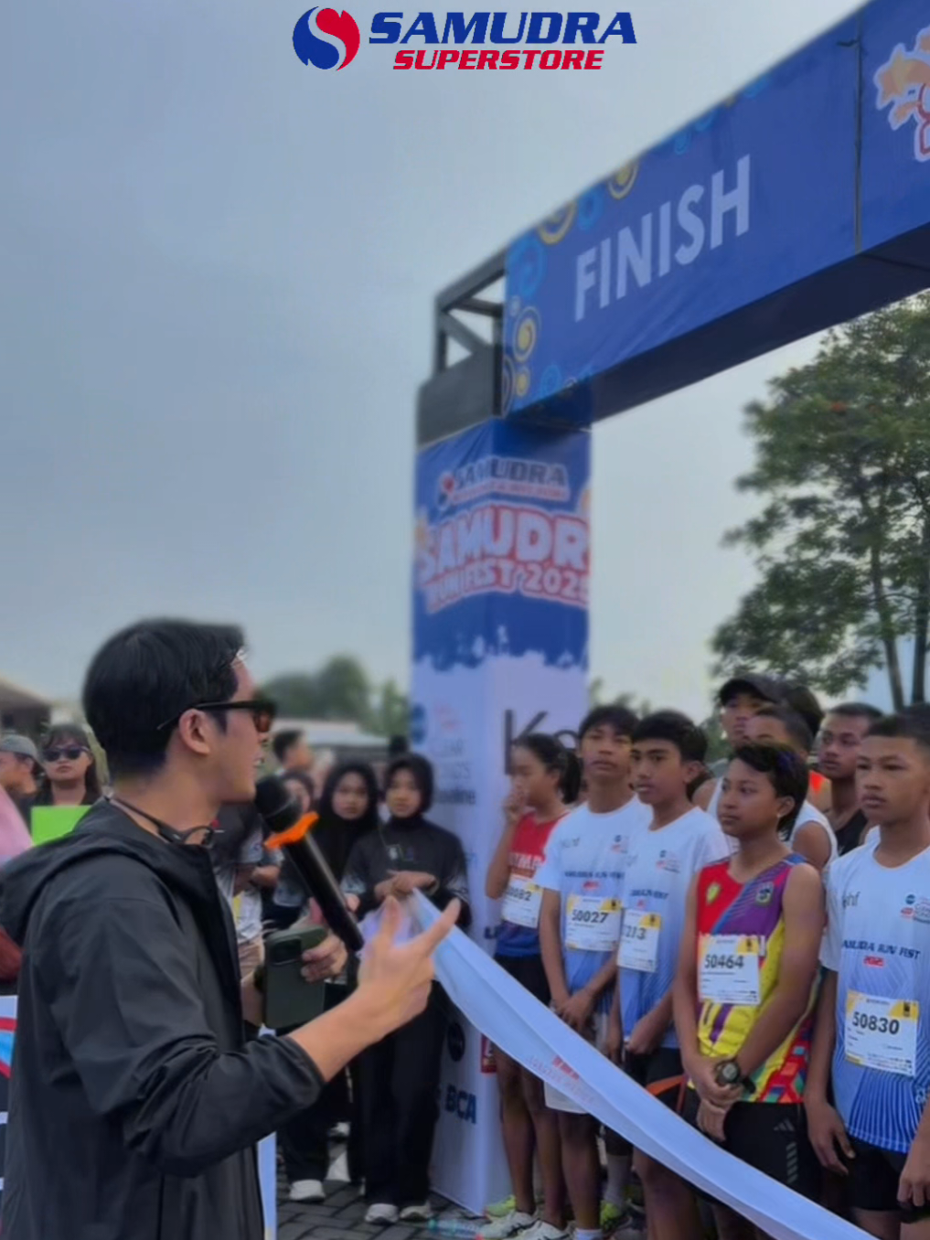 Lari bersama, bersenang-senang, dan menaklukkan tantangan! 🚀🎽 Samudra Superstore Run Madiun 2025 penuh dengan momen tak terlupakan! Terima kasih sudah menjadi bagian dari keseruan ini, sampai jumpa di event berikutnya! 🏁✨ #samudrarun2025 #SamudraSuperstore #belanjadisamudra #RunWithPassion #SamudraSuperstoreRun #suncity #madiun #Running #madiunviral #fyp 