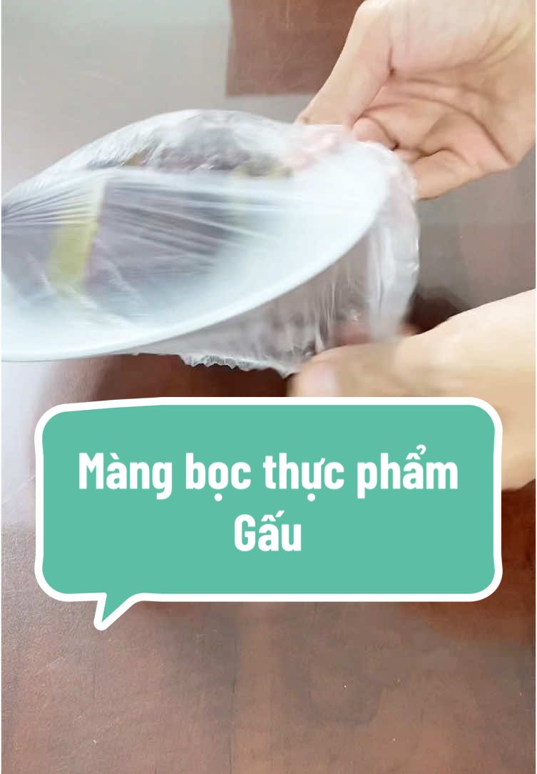 Màng bọc thực phẩm loại này dùng rât tiện ạ #mangbocthucpham #mangbocthucphamgau #mangbocthucphamcochun #mangbocthucphamthongminh 