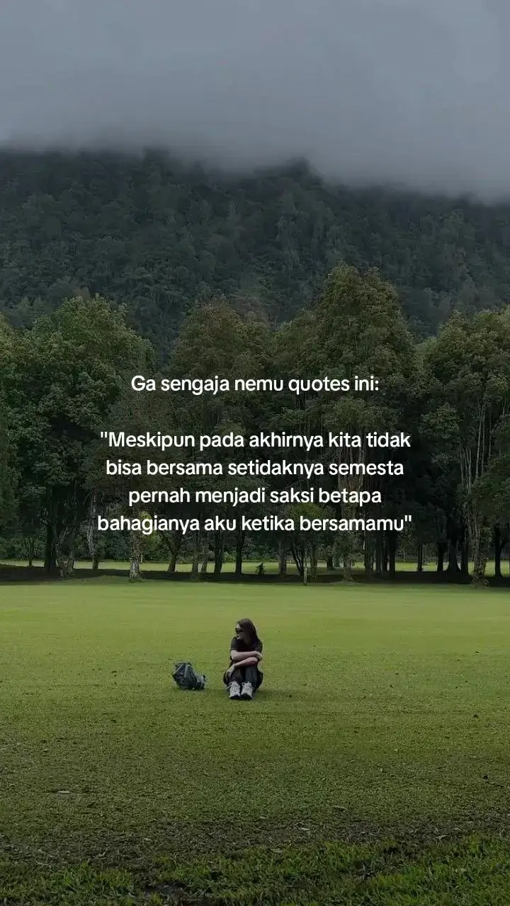 kamu masih menjadi seseorang yg aku tunggu dan mau.  #sadstory #fyp #sadvibes #asaygtersimpan 