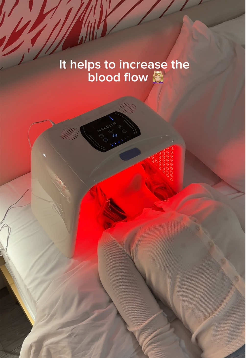 Ad| Adding red light therapy to my  night routine gave me the best results 👩🏼‍🦱✨ @megelinofficial Amber10 for an extra 10% off 🫶🏼 #megelinredlightmask #megelinredlighttherapy #redlighttherapy #hairgrowthtips #hairgrowthjourney #hairtips #amberpot 