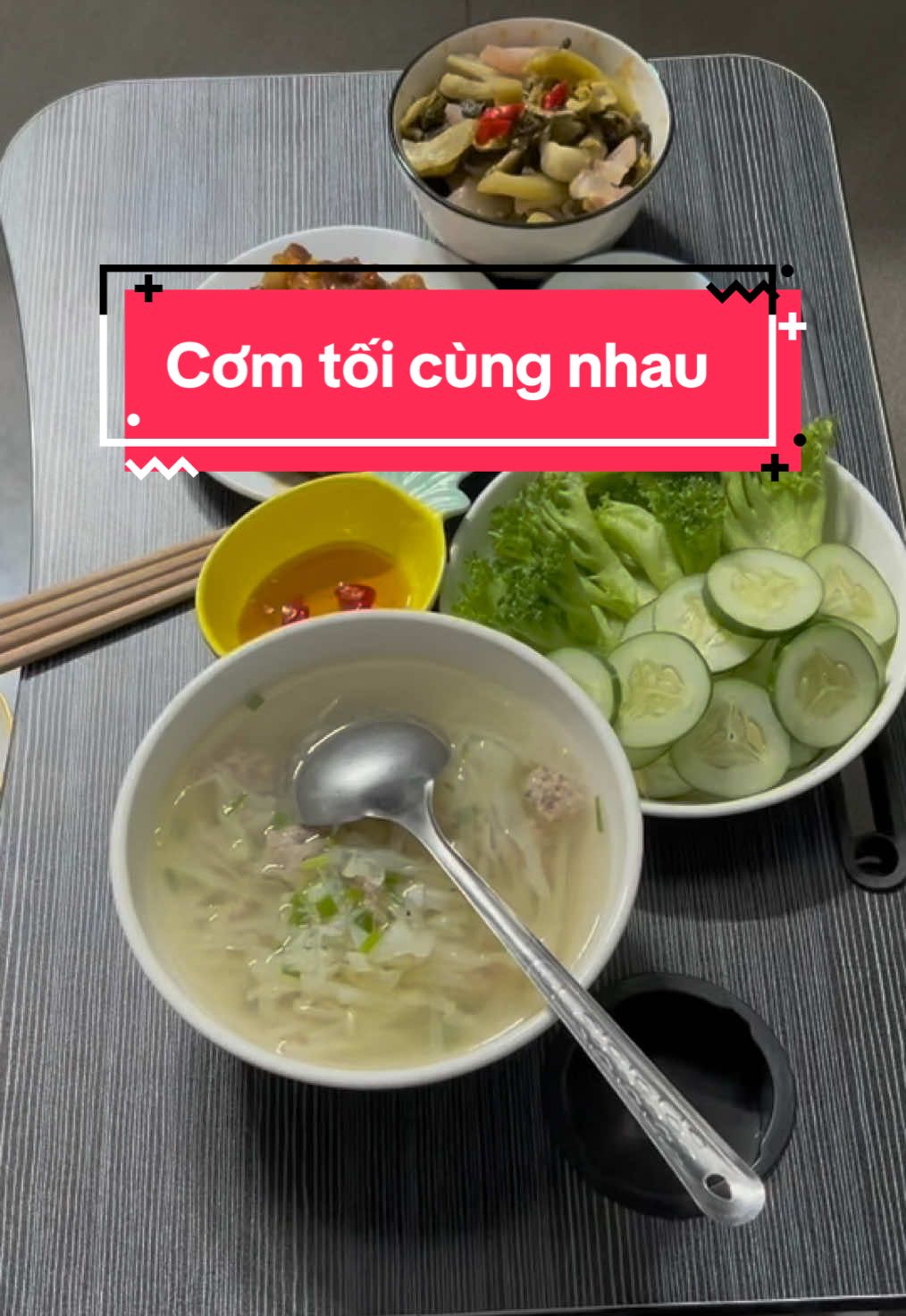 Cơm nhà đã ngon nhưng ăn cùng người thương thì ngon x10 luôn🥰 #phuongdat9x #comnha #ancungtiktok #homnayangi #couple #Love #hp #xh @Phương nè 