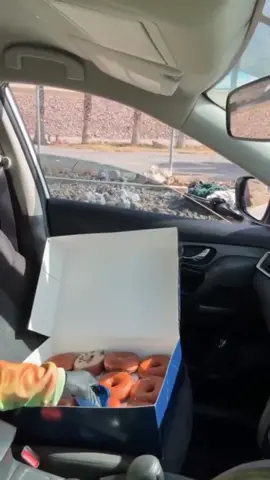 While I was at the NAACP awards @alexandra_lourdes texted me letting me know she had 200 donuts left over. I managed to make it back yesterday to Nevada in time to pick up the donuts and pass them out. Hot cocoa tonight. This is what I mean when I say hit me anytime! Please don’t waste food.