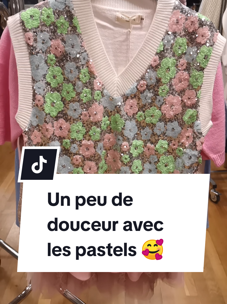 Disponible sur dresscodegap.fr (lien en bio) petite sélection thème pastel. Retrouvez également nos nouveautés sur notre boutique en ligne et lors de nos lives 🥰 Live ce dimanche 23 février à 18h.  #dresscodegap #shopping #pastel #boutiqueenligne #eshopmode #vetementsfemmes 