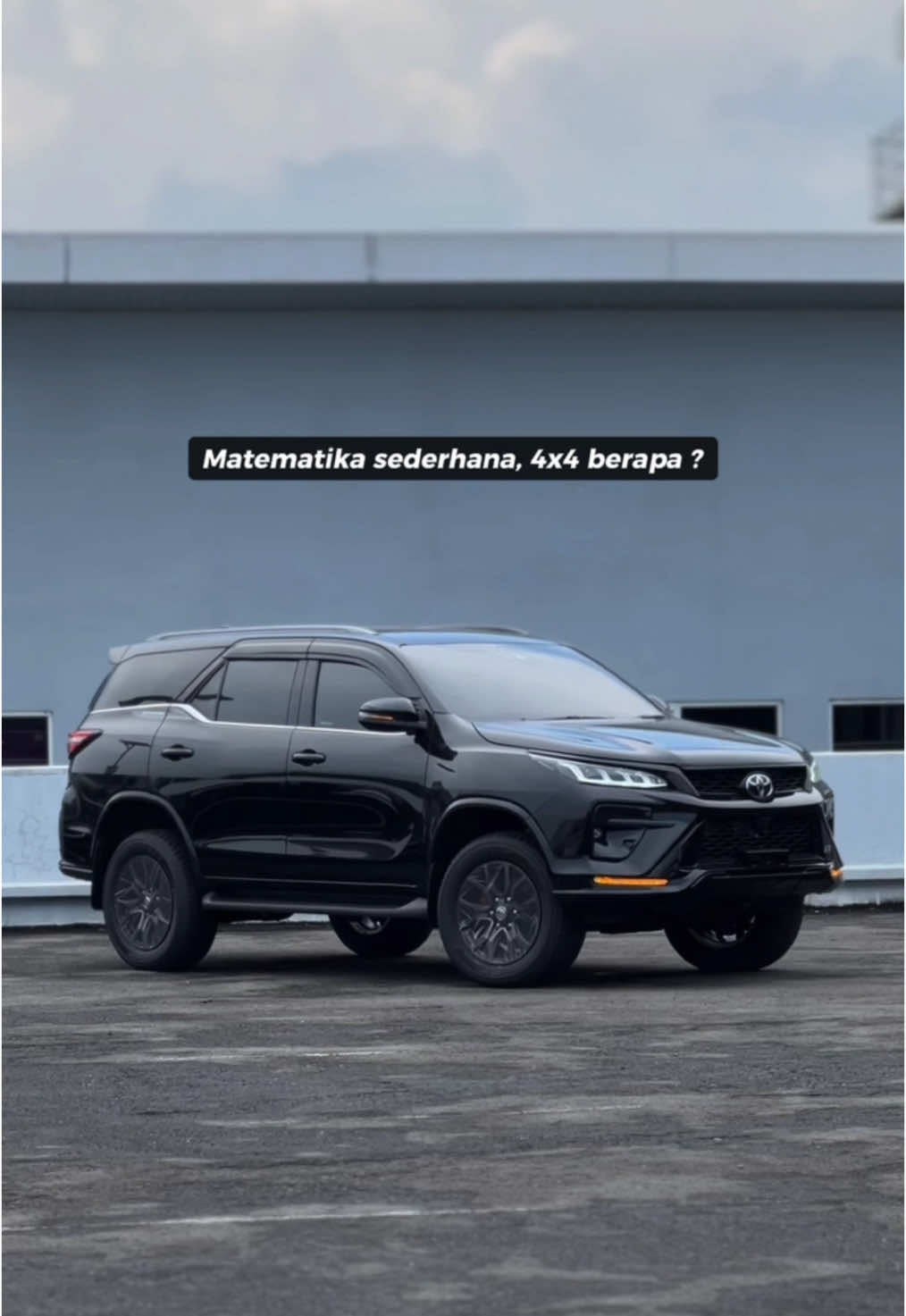 Black Mamba 😎 #toyotatuban #toyotalamongan #toyotabojonegoro #auto2000tuban #infotuban #toyotafortuner #fortuner4x4 #fortunergrsport #toyotafortunerclub #fortunerindonesia 